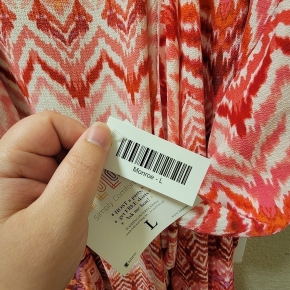 NWT LuLaRoe Monroe open front overpiece - Picture 3 of 4